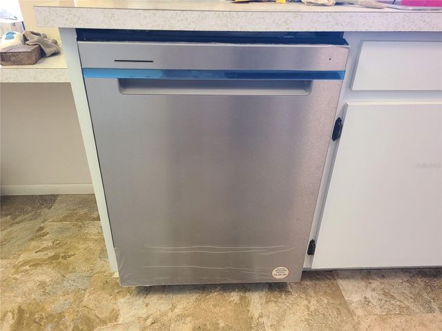 575 CONSTANCE ROAD, Venice, FL 34293