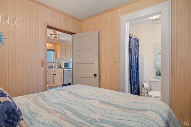 38 Ocean View Ave, Dillon Beach, CA 94929