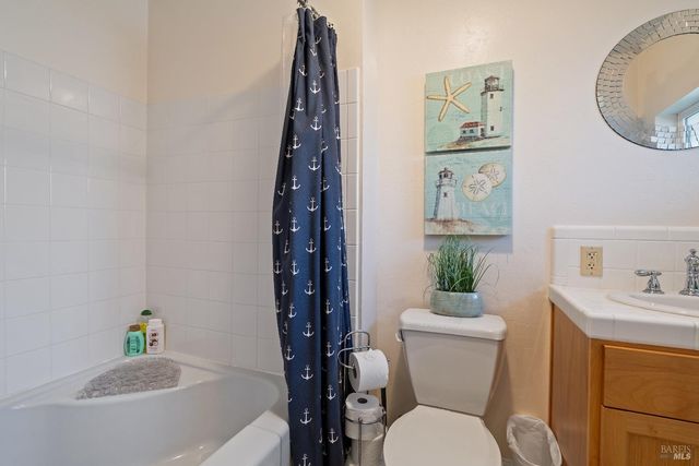 38 Ocean View Ave, Dillon Beach, CA 94929