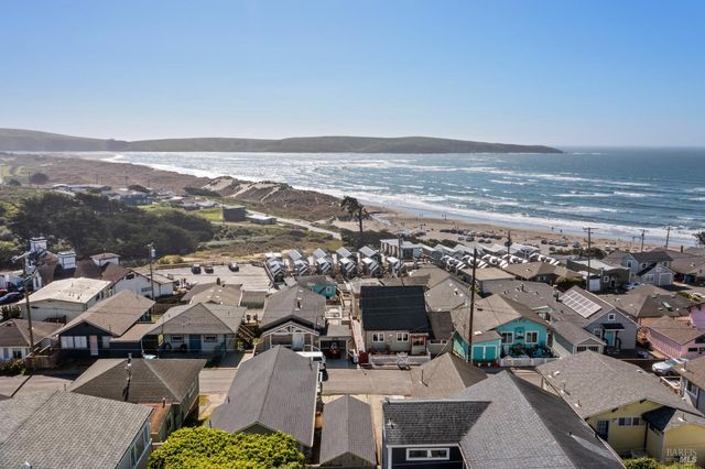 38 Ocean View Ave, Dillon Beach, CA 94929