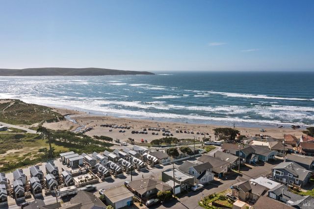 38 Ocean View Ave, Dillon Beach, CA 94929
