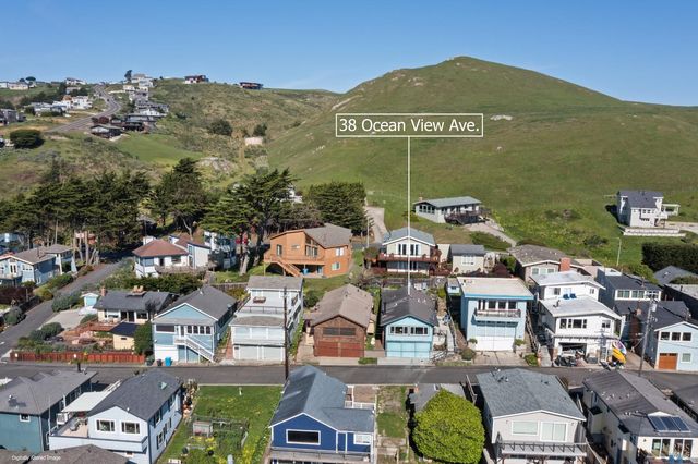 38 Ocean View Ave, Dillon Beach, CA 94929