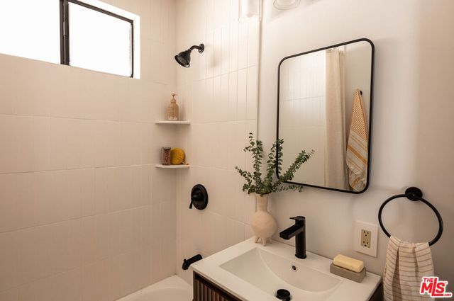 5140 Miriam Street, Los Angeles, CA 90042