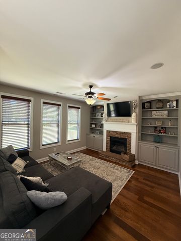 127 Sandisfield Drive, Sharpsburg, GA 30277