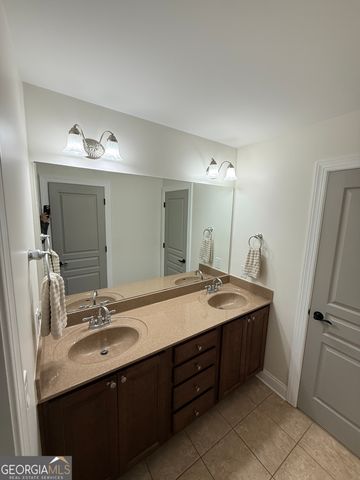 127 Sandisfield Drive, Sharpsburg, GA 30277