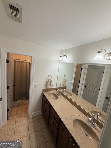 127 Sandisfield Drive, Sharpsburg, GA 30277