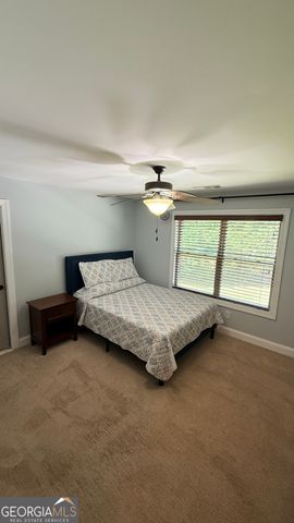 127 Sandisfield Drive, Sharpsburg, GA 30277