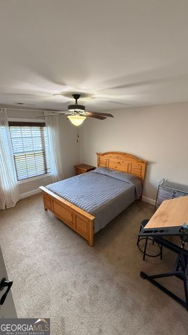 127 Sandisfield Drive, Sharpsburg, GA 30277