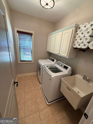 127 Sandisfield Drive, Sharpsburg, GA 30277