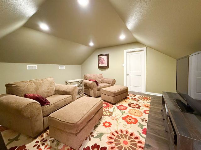 3221 Sheriff Lane, Ponder, TX 76259