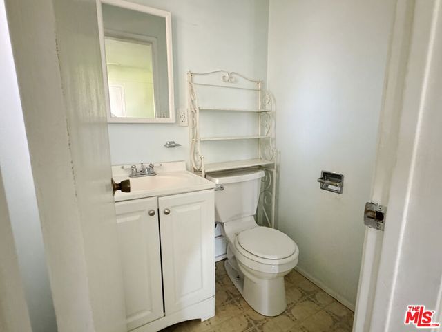 6574 Brayton Avenue, Long Beach, CA 90805