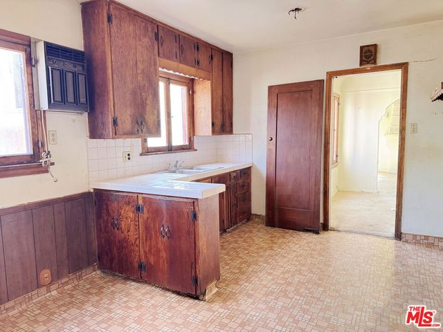 6574 Brayton Avenue, Long Beach, CA 90805