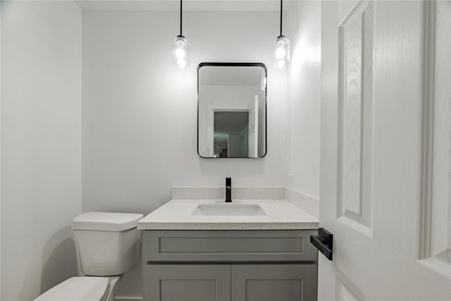 2210 Stillmeadow Drive, Missouri City, TX 77489