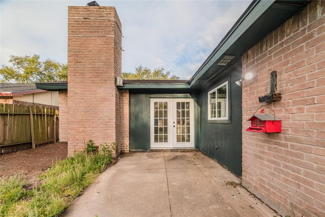 2210 Stillmeadow Drive, Missouri City, TX 77489