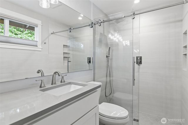20426 73rd Place NE, Kenmore, WA 98028