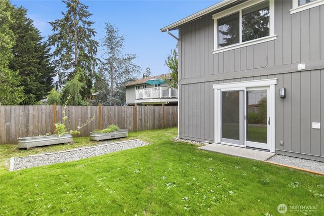 20426 73rd Place NE, Kenmore, WA 98028
