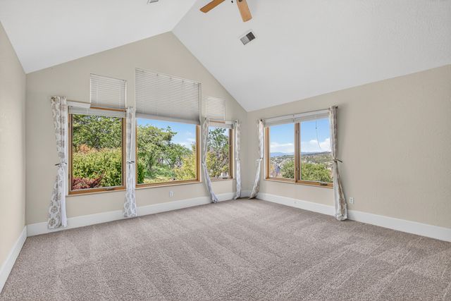 4406 San Juan Drive, Medford, OR 97504