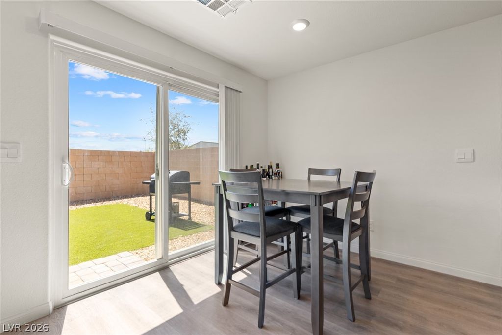 593 Harmony Rock Avenue, North Las Vegas, NV 89081 — photo 4