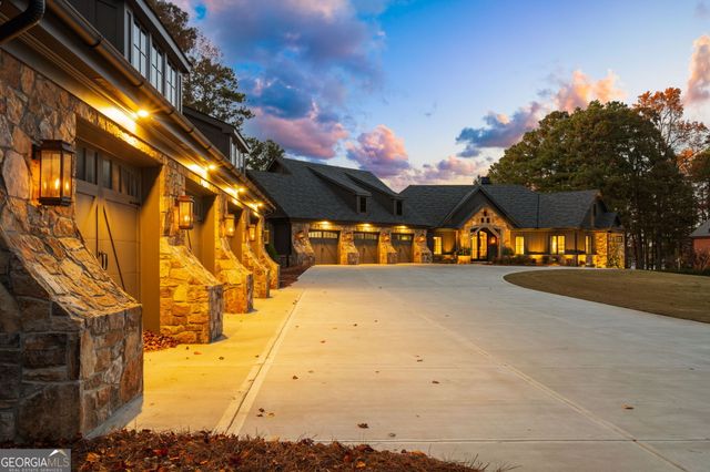 6091 GC Crow Road, Flowery Branch, GA 30542