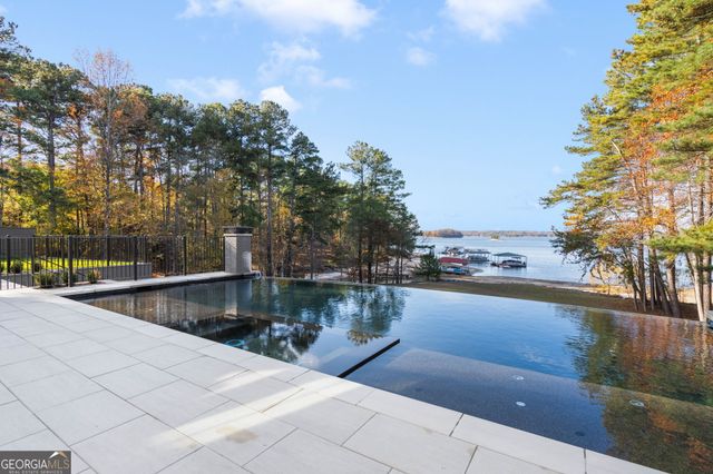 6091 GC Crow Road, Flowery Branch, GA 30542