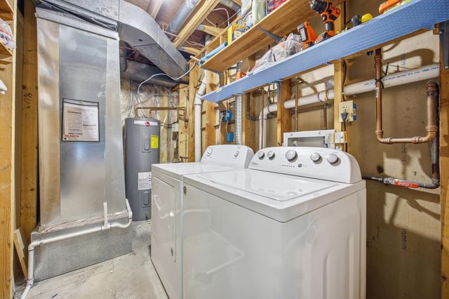 1701 3rd Avenue E, West Fargo, ND 58078