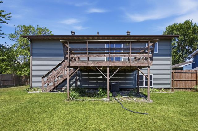 1701 3rd Avenue E, West Fargo, ND 58078