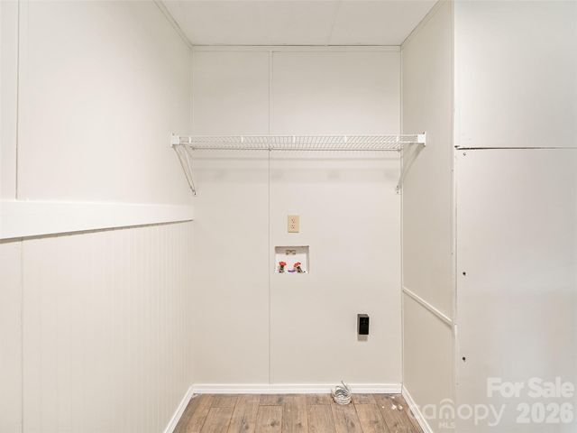 105 Satinwood Drive, Burnsville, NC 28714