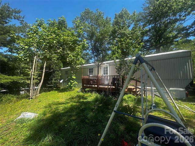 105 Satinwood Drive, Burnsville, NC 28714