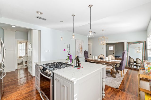 506 Willard Street, Houston, TX 77006