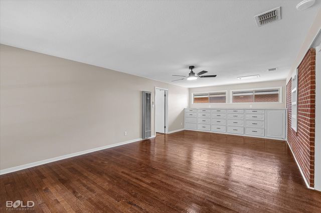 822 E River Road, Shreveport, LA 71105
