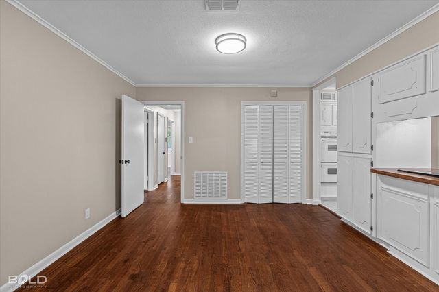 822 E River Road, Shreveport, LA 71105