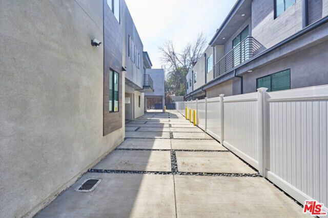 13928 Bessemer Street 2, Los Angeles, CA 91401