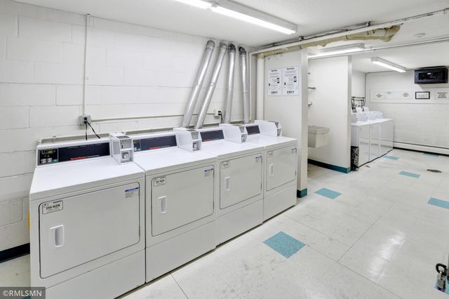 2446 Aldrich Avenue S 108, Minneapolis, MN 55405