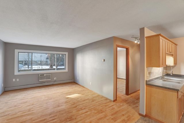 2446 Aldrich Avenue S 108, Minneapolis, MN 55405