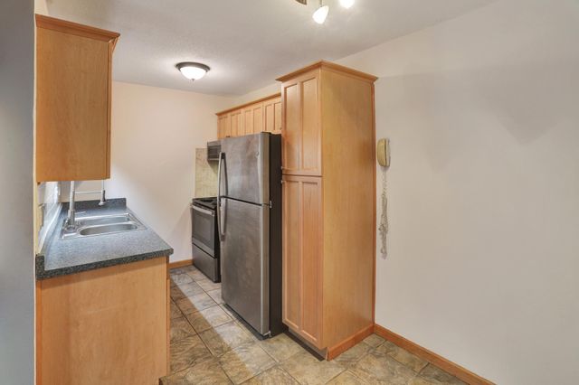 2446 Aldrich Avenue S 108, Minneapolis, MN 55405