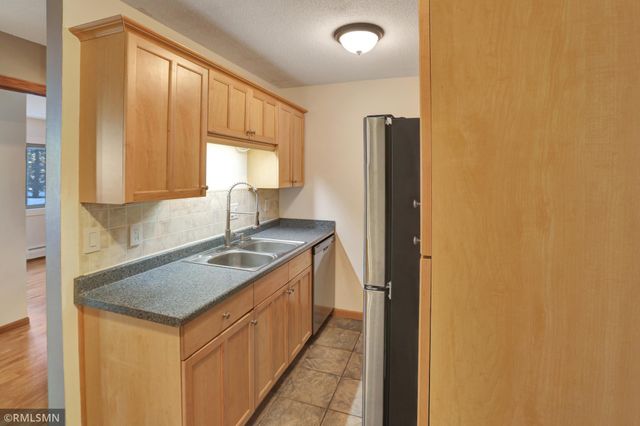 2446 Aldrich Avenue S 108, Minneapolis, MN 55405