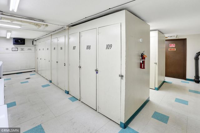 2446 Aldrich Avenue S 108, Minneapolis, MN 55405