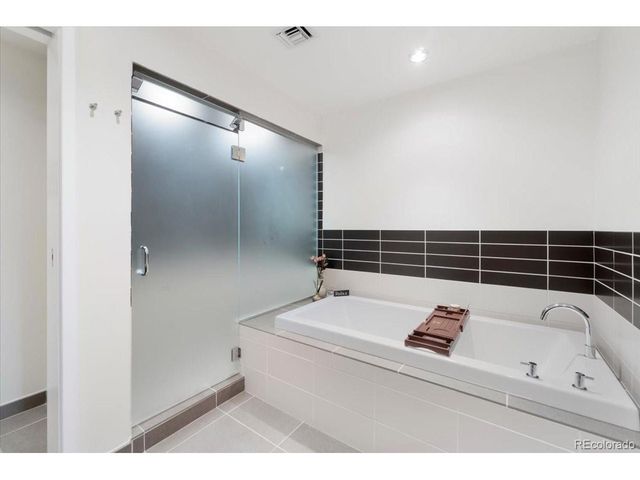 1690 Bassett St 6, Denver, CO 80202