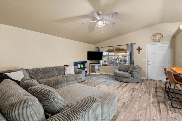 1941 Motor Avenue, Kingman, AZ 86401