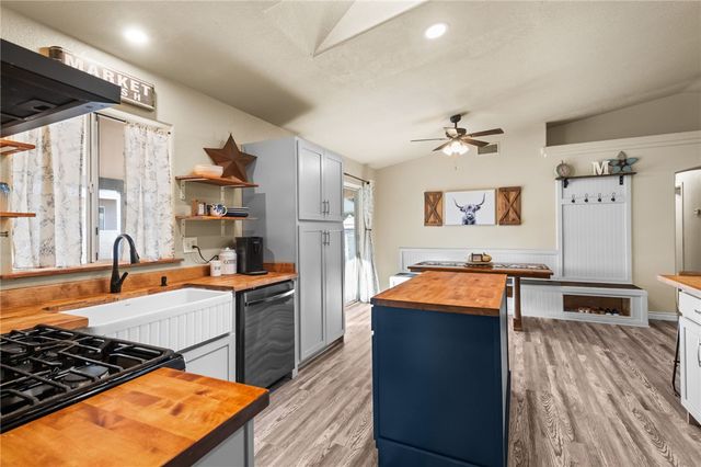 1941 Motor Avenue, Kingman, AZ 86401