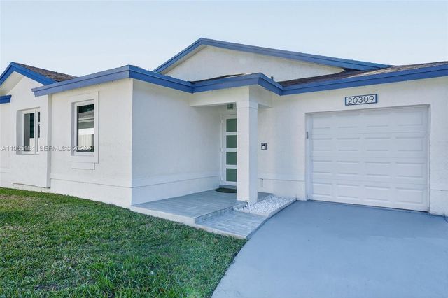 20309 SW 86th Ct, Cutler Bay, FL 33189
