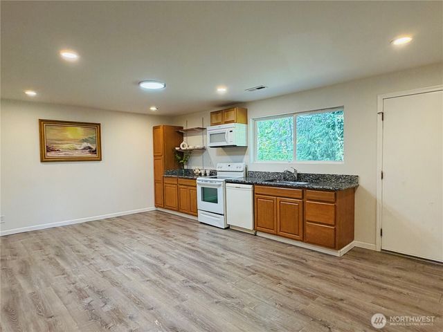 14618 NE 178th Street, Woodinville, WA 98072