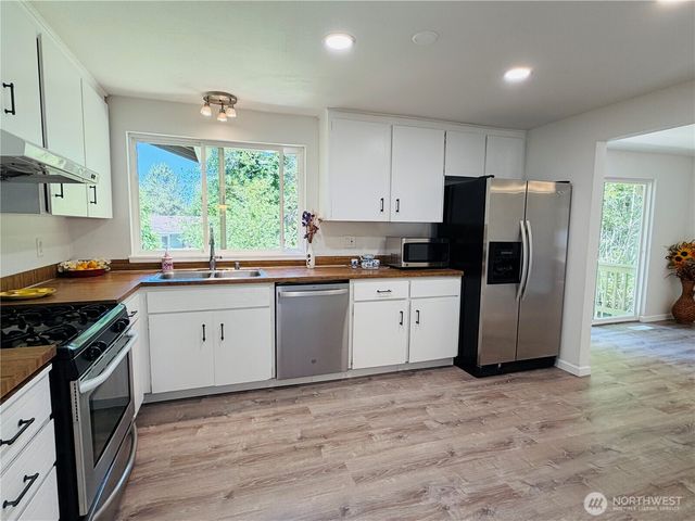 14618 NE 178th Street, Woodinville, WA 98072