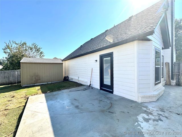 9119 E 87th Place, Tulsa, OK 74133