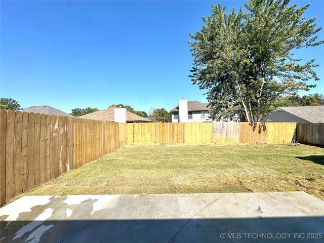 9119 E 87th Place, Tulsa, OK 74133