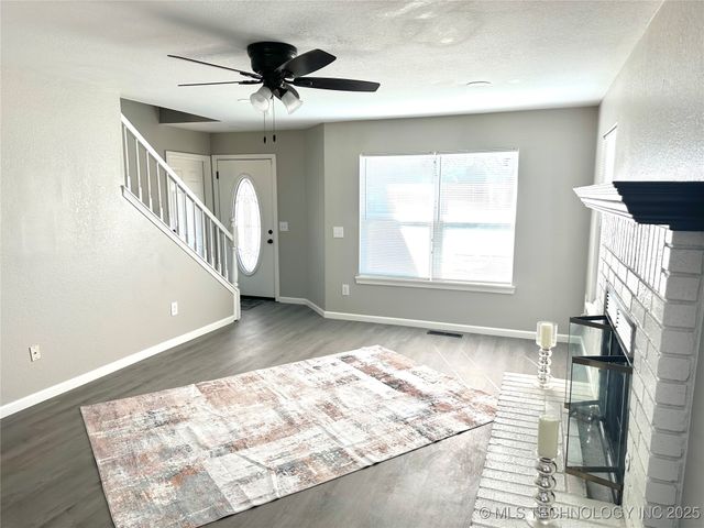 9119 E 87th Place, Tulsa, OK 74133