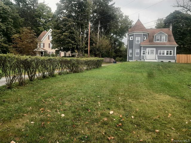 46 Old Post Road, Staatsburg, NY 12580