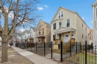 3847 W SCHOOL Street, Chicago, IL 60618