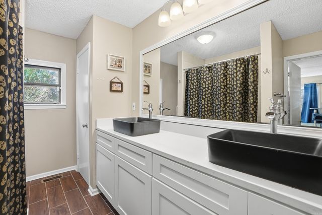 5906 Karen Drive, North Little Rock, AR 72118