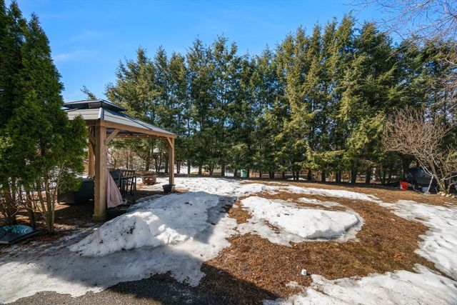 34 Gill Rd 4, Waltham, MA 02453